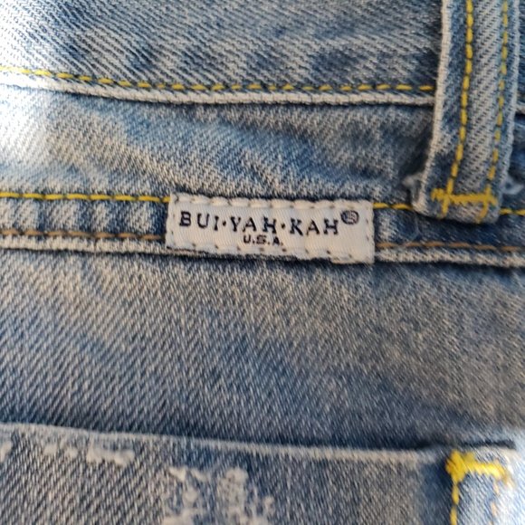 Bui Yah Kah High Rise distressed frayed hem shorts - Picture 5 of 7